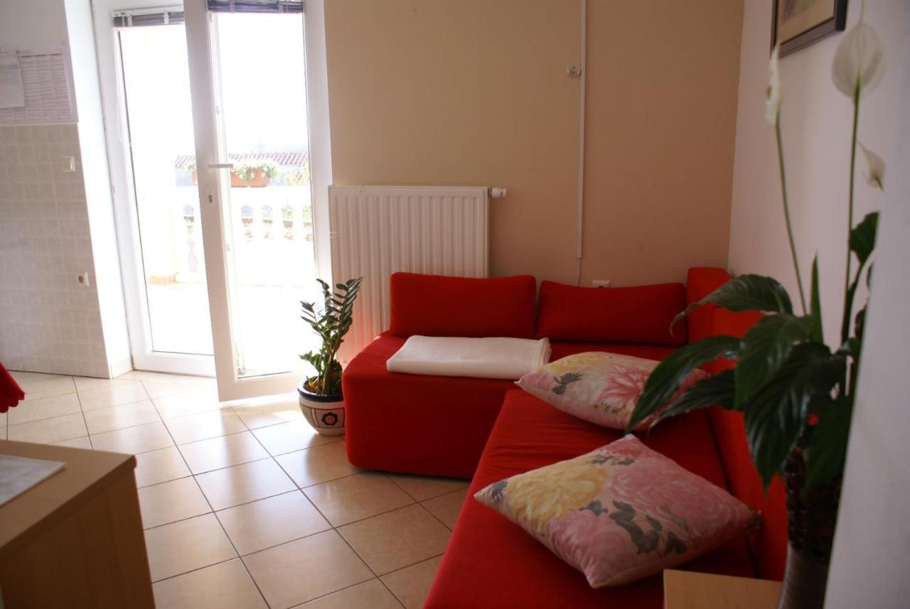 Apartment Nevenka Krk Town Buitenkant foto