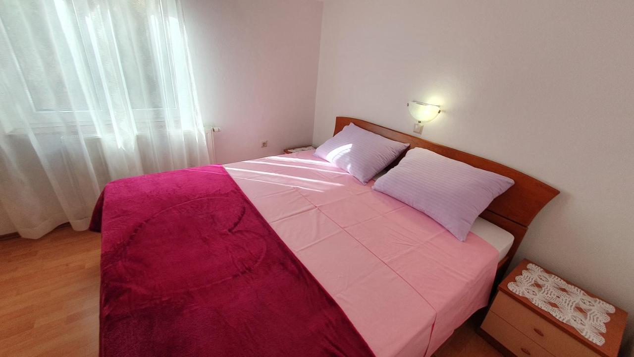 Apartment Nevenka Krk Town Buitenkant foto