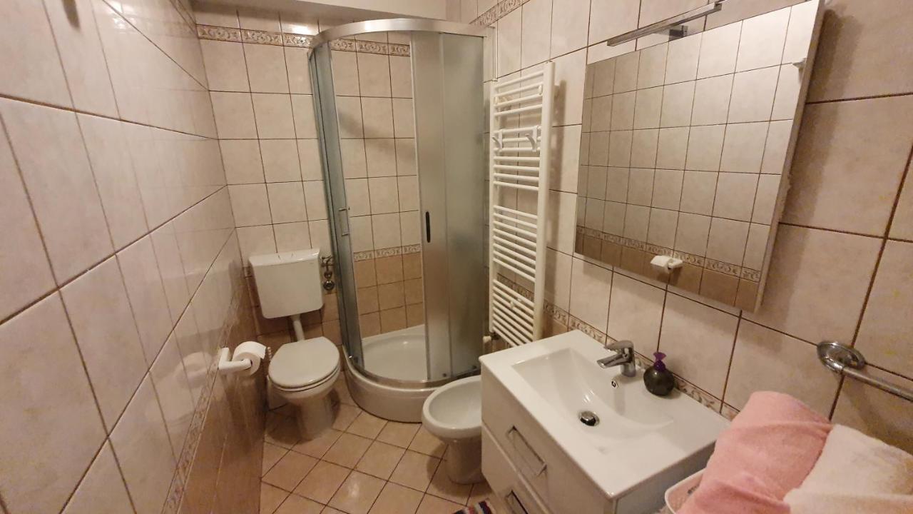 Apartment Nevenka Krk Town Buitenkant foto